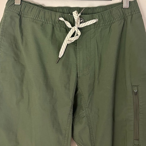 Vuori Men’s Ripstop Climber Pant - Army Green M - Picture 3 of 5